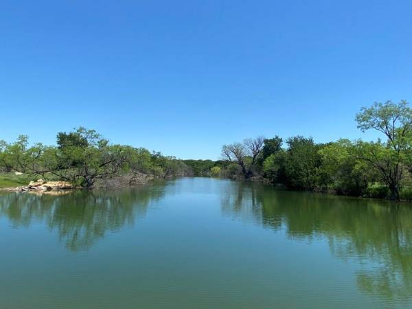 652 Private Rd., Valera, TX 76884