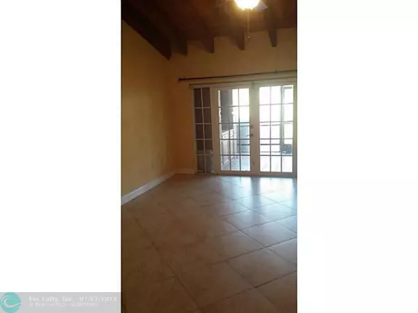 Pembroke Pines, FL 33026,10311 Oleander Ct  #10311