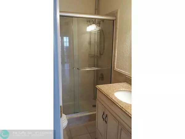 Pembroke Pines, FL 33026,10311 Oleander Ct  #10311