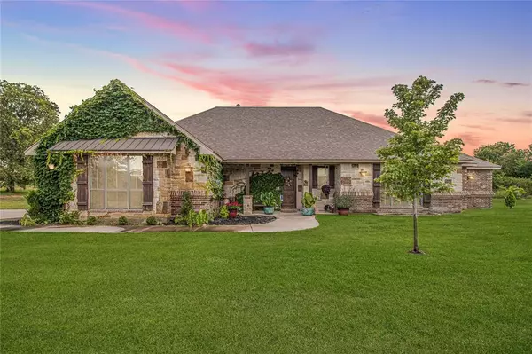 166 Hidden Creek Loop,  Weatherford,  TX 76085