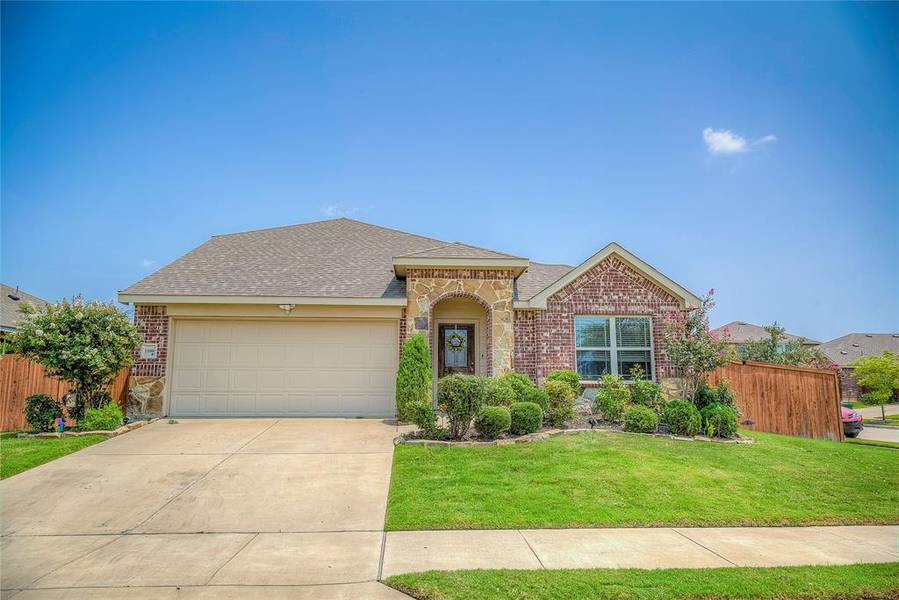 2100 Danibelle Drive, Forney, TX 75126