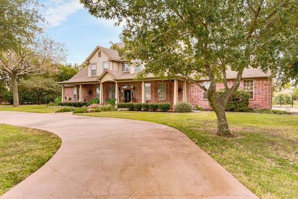 1820 Crestland Drive, Lucas, TX 75002