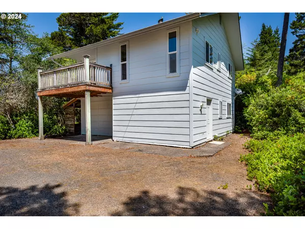 Florence, OR 97439,4801 HECETA BEACH RD