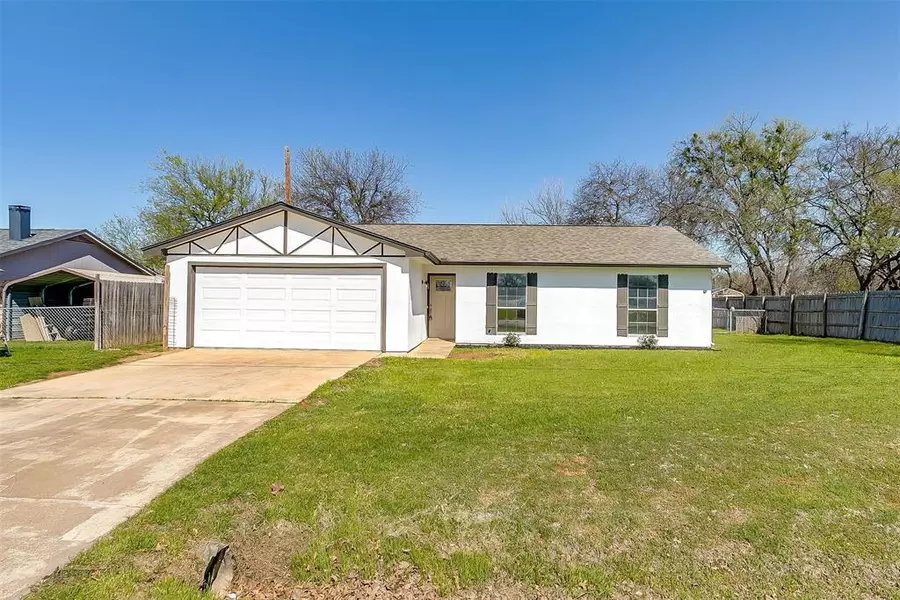 603 Whisperview Circle, Granbury, TX 76049