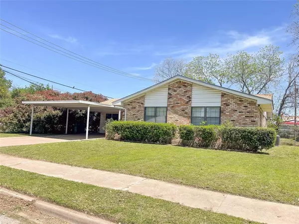 Lacy Lakeview, TX 76705,101 S Joyce Street