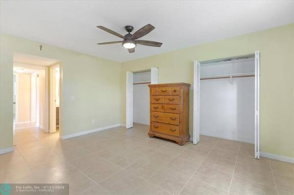 Stuart, FL 34996,2950 SE Ocean Boulevard  #10-6