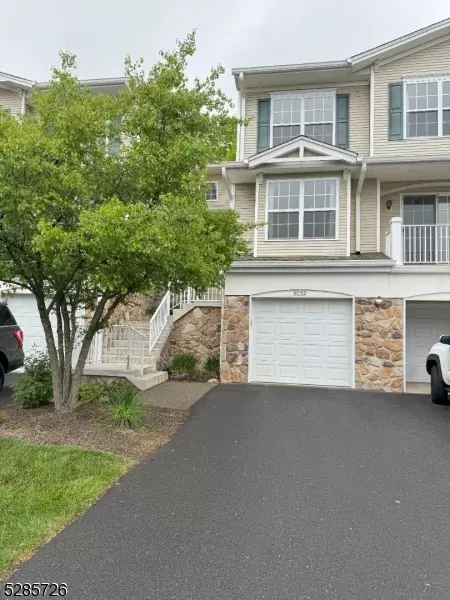 3032 King Ct, Green Brook Twp., NJ 08812