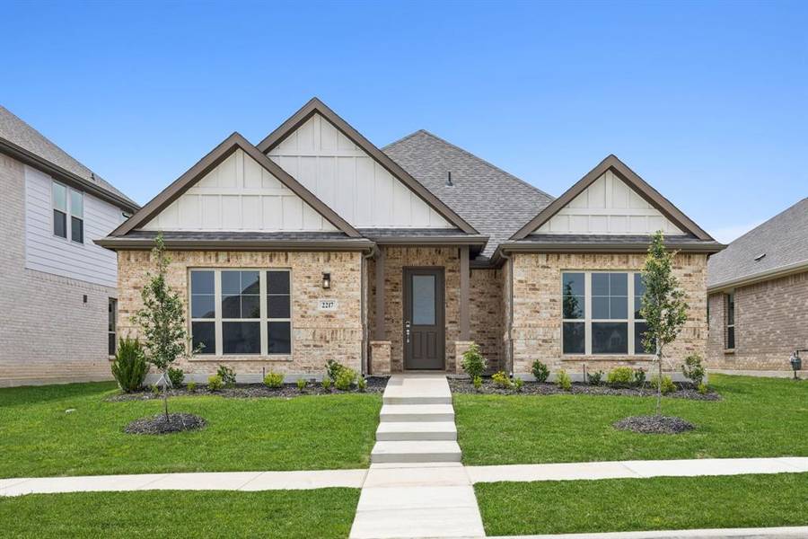 2217 Glacier Drive, Waxahachie, TX 75165