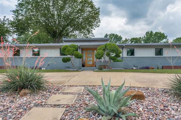 4020 Clayton Road W, Fort Worth, TX 76116