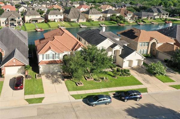 4027 Tuscan Shores Drive, Missouri, TX 77459