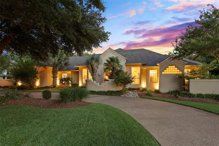 105 Creekway Bend, Southlake, TX 76092