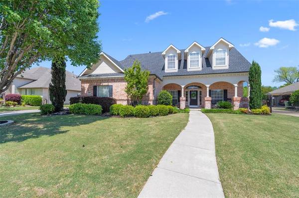 9009 Wild Horse Drive, North Richland Hills, TX 76182