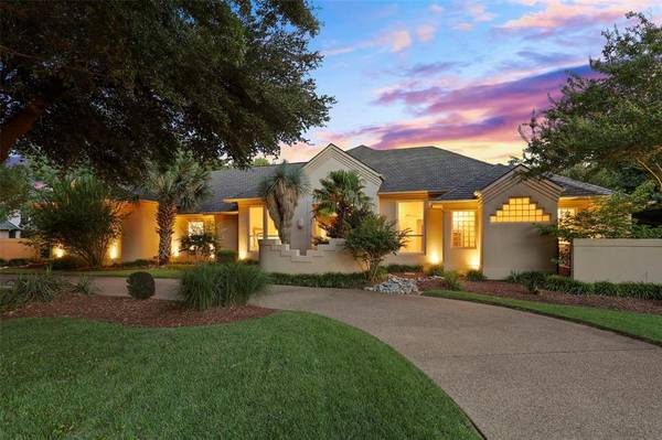 105 Creekway Bend,  Southlake,  TX 76092