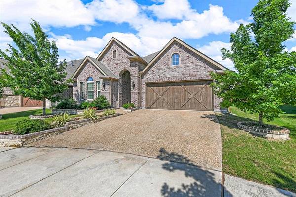 502 Pineview Drive,  Euless,  TX 76039