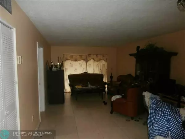 Miami Gardens, FL 33169,20520 NW 15th Ave  #130