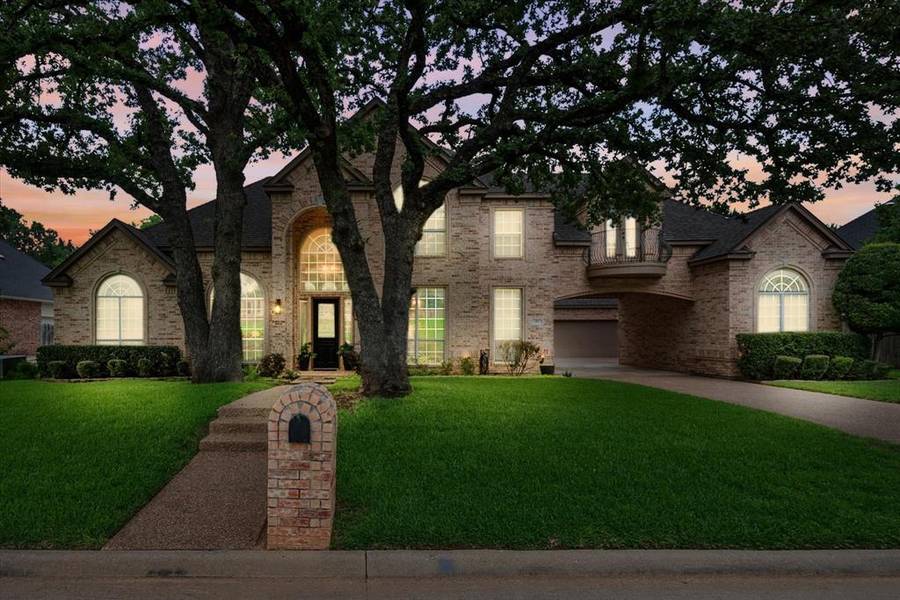 29 Forest Drive, Mansfield, TX 76063