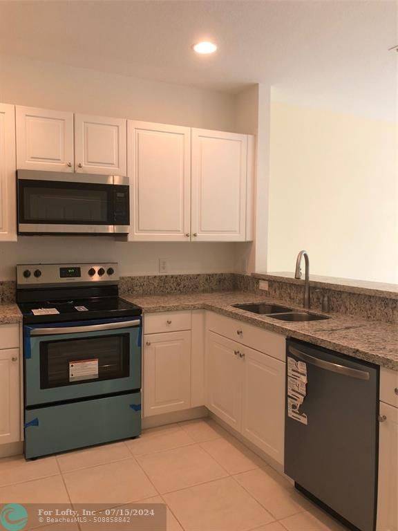 Oakland Park, FL 33311,2990 NW 30th Ave