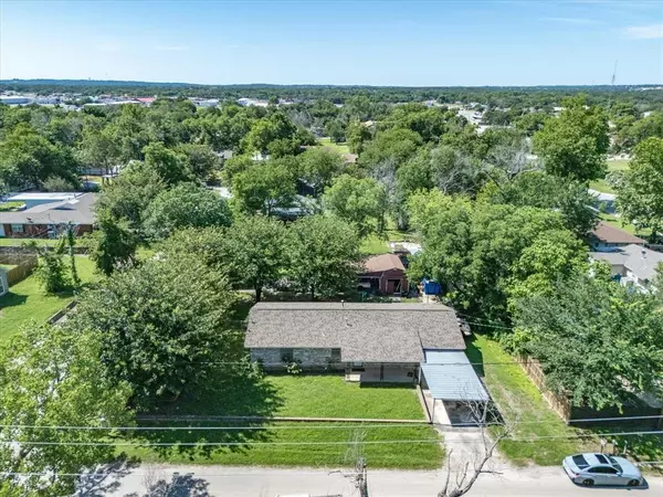 212 E 3rd Street,  Springtown,  TX 76082