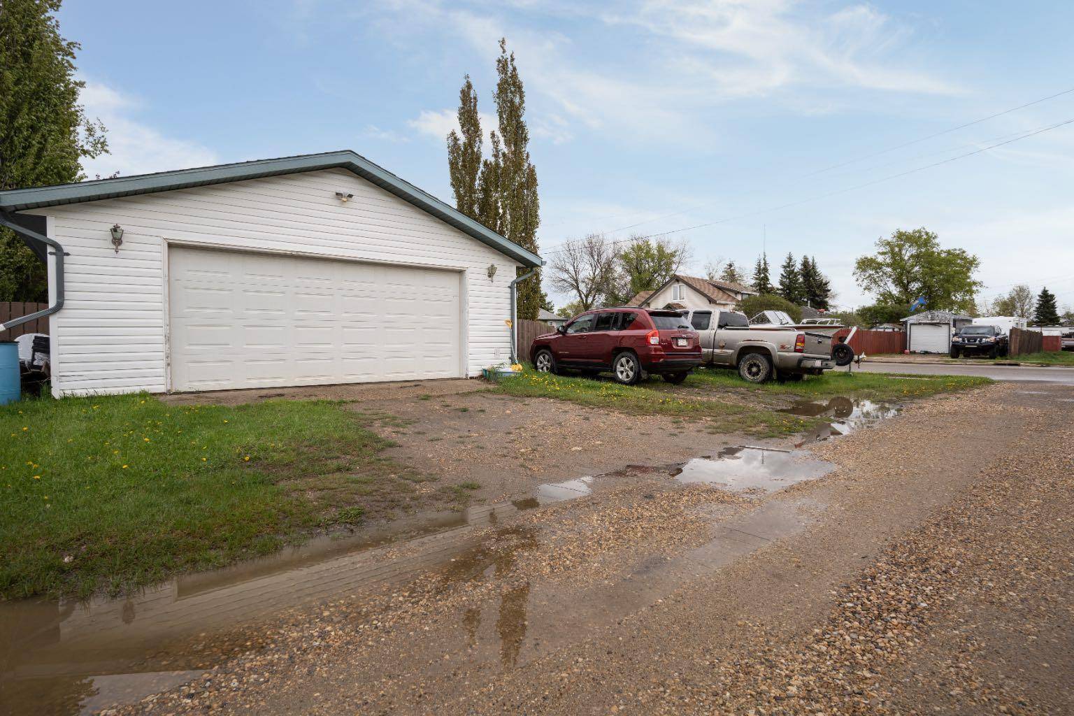 Hay Lakes, AB T0B 1W0,102 2 AVE N