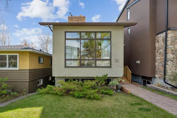 Calgary, AB T2M 2P1,131 31 AVE NW