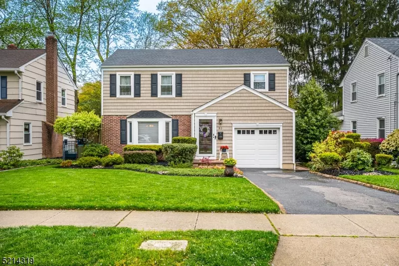 53 Ross Ave, Metuchen Boro, NJ 08840