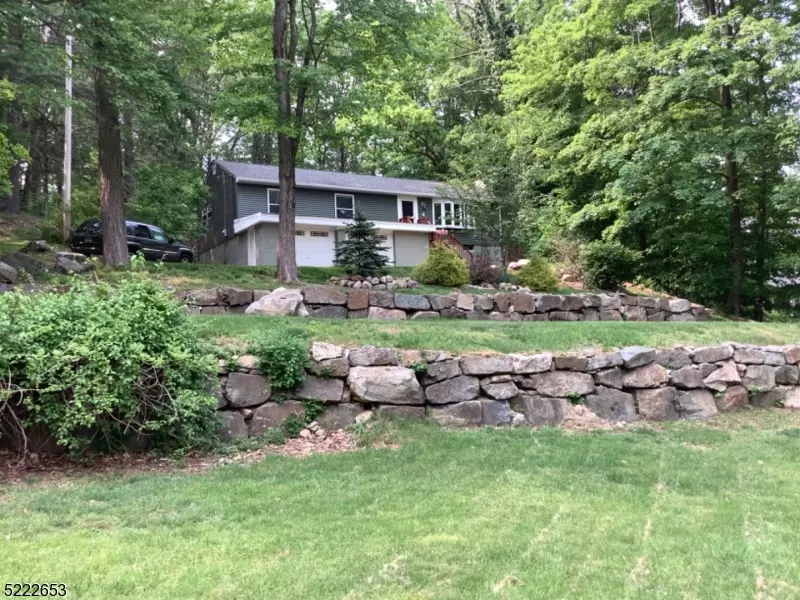 76 Schofield Rd, West Milford Twp., NJ 07480