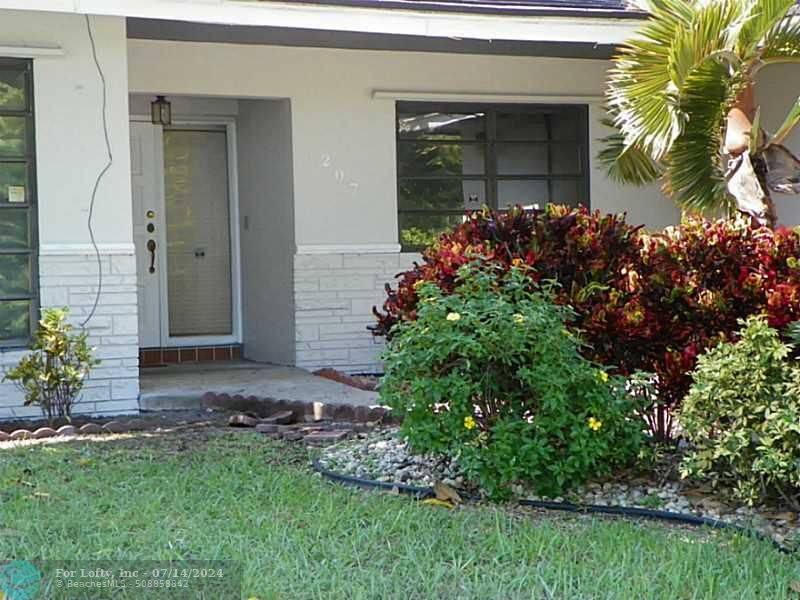 Dania Beach, FL 33004,207 NE 3RD AVE