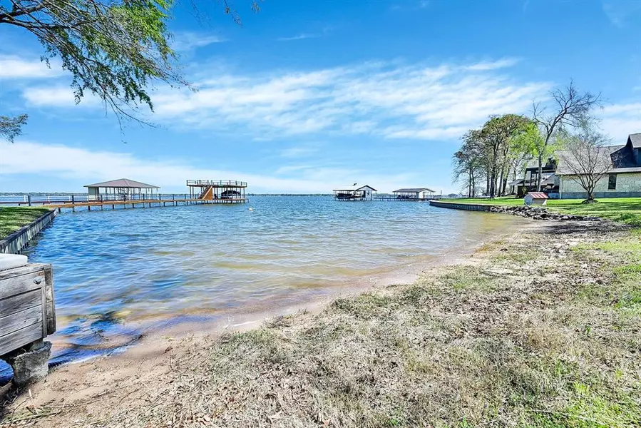 304 Northshore, Trinidad, TX 75163