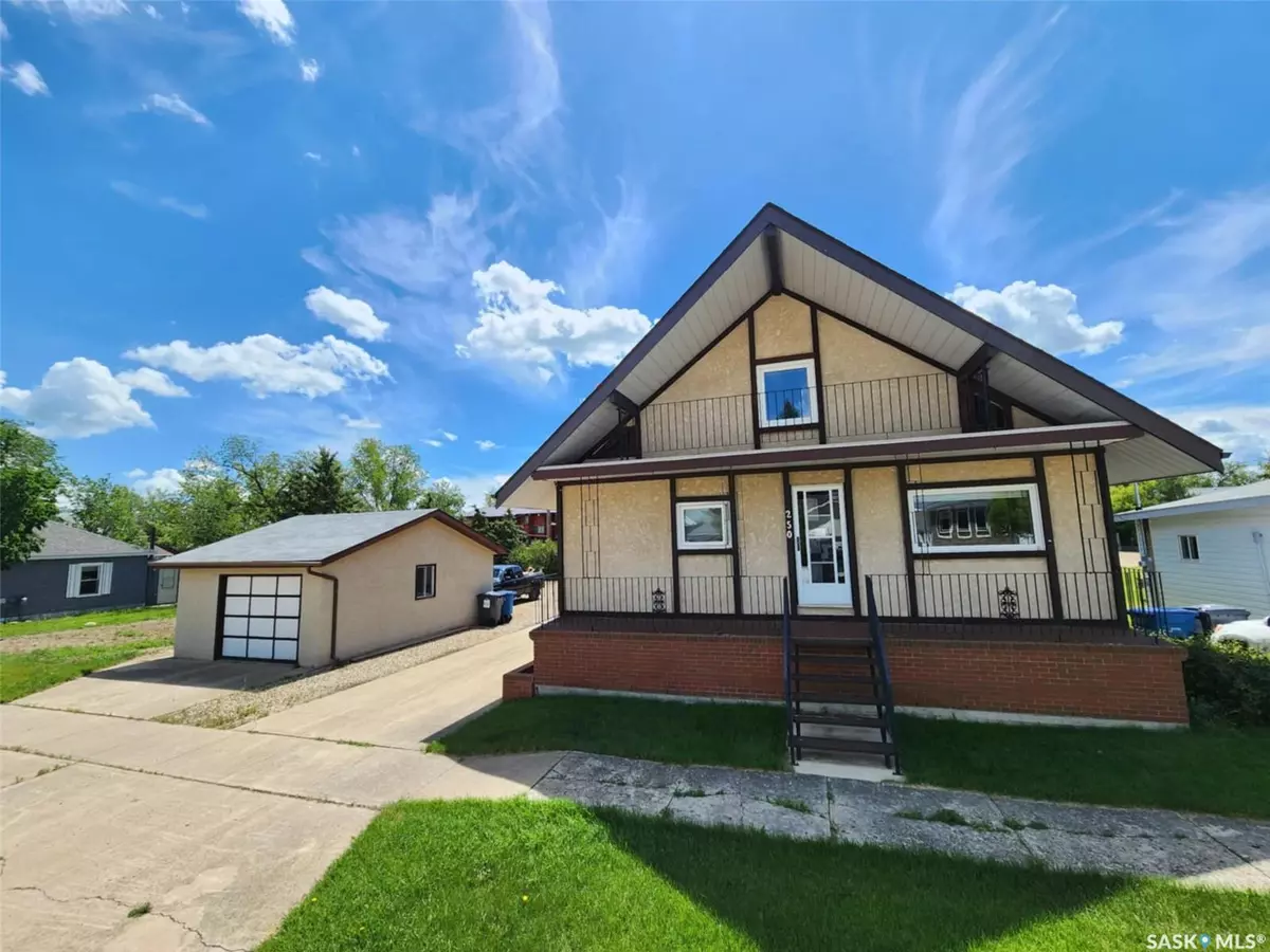 Gravelbourg, SK S0H 1X0,250 3rd AVENUE E