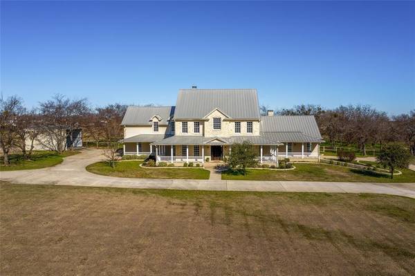 718 Creek Hill Way, Justin, TX 76247