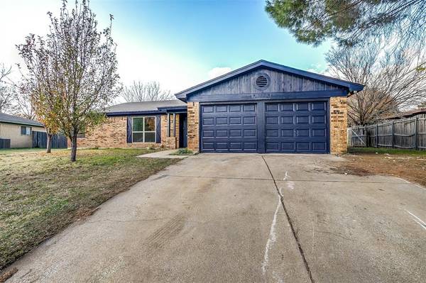 358 SW Rand, Burleson, TX 76028