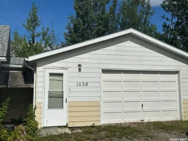 1635 Bay AVENUE N, La Ronge, SK S0J 1L0