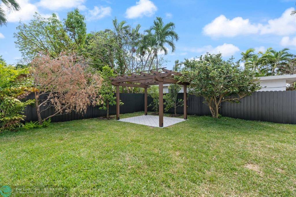 Miami, FL 33155,6490 SW 26th St