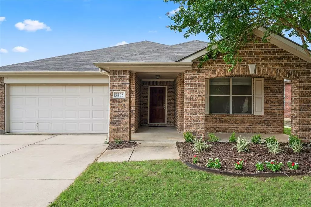 Fort Worth, TX 76244,3808 Sapphire Street