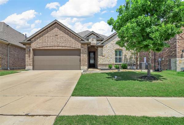 717 Bosley Drive, Fate, TX 75087