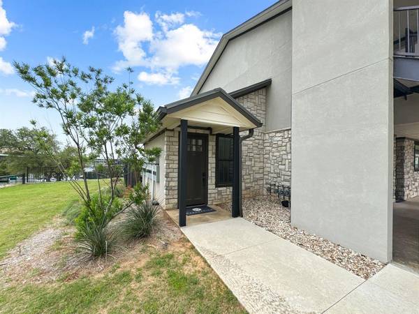 3412 Scenic Point Road #100, Graford, TX 76449