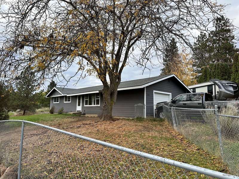 705 Franklin CT, Goldendale, WA 98620