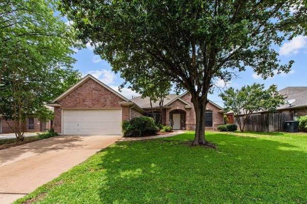 6310 Brookstone Drive,  Arlington,  TX 76001