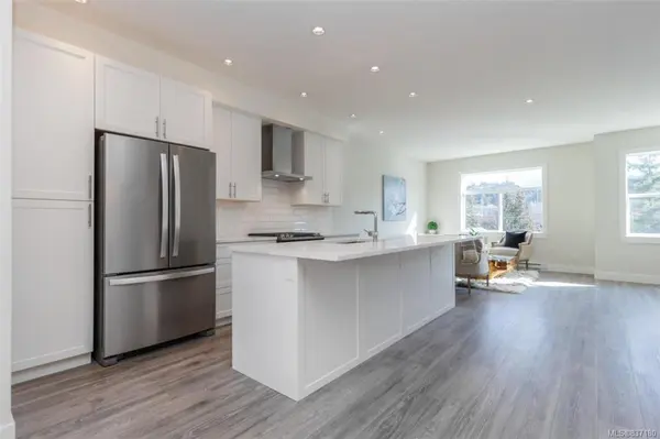 Langford, BC V9B 0Z2,605 Selwyn Close