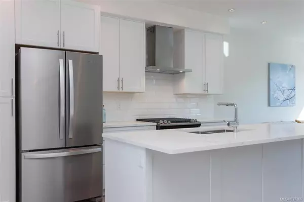 Langford, BC V9B 0Z2,605 Selwyn Close