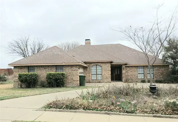 925 Royal Birkdale Drive, Garland, TX 75044