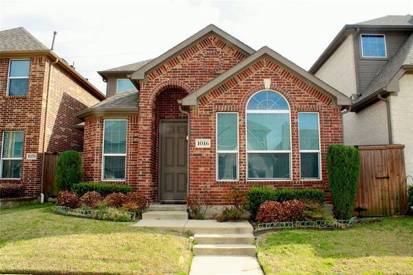 1016 Kyan Lane, Carrollton, TX 75006