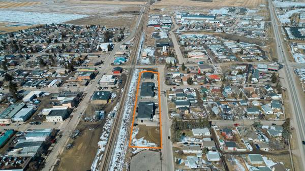 Carstairs, AB T0M 0N0,103, 201, 209, and 305 9 AVE