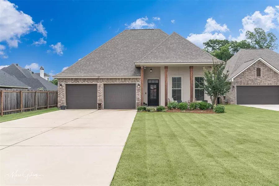 469 Mangrove Lane, Bossier City, LA 71111