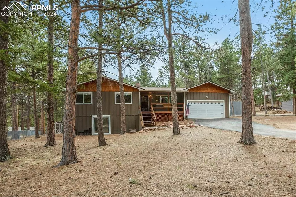 Woodland Park, CO 80863,411 Evergreen CIR