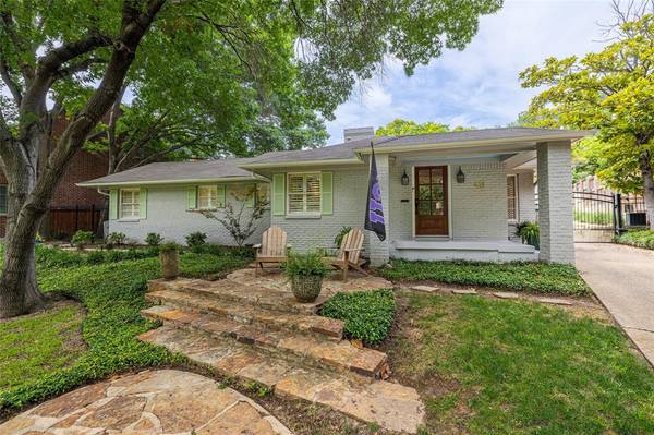 411 Eastwood Avenue, Fort Worth, TX 76107