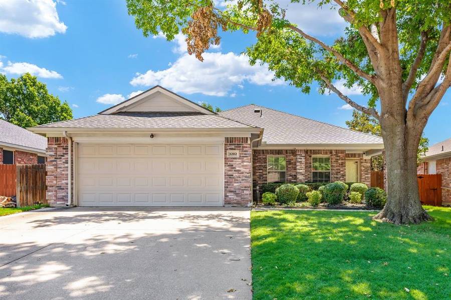 3202 Topanga Canyon Drive, Corinth, TX 76210