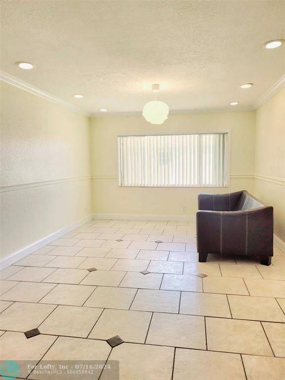 Coral Springs, FL 33065,3220 Coral Ridge Dr  #3220