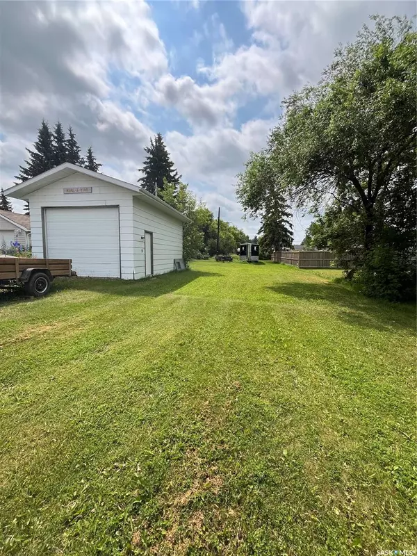 605 Spruce STREET, Moosomin, SK S0G 3N0