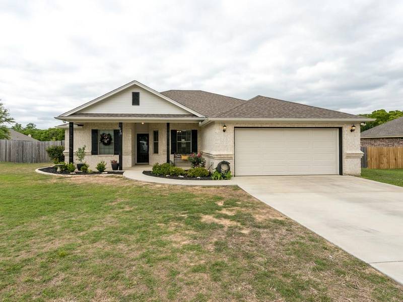 525 Woodland Park Drive, Boyd, TX 76023